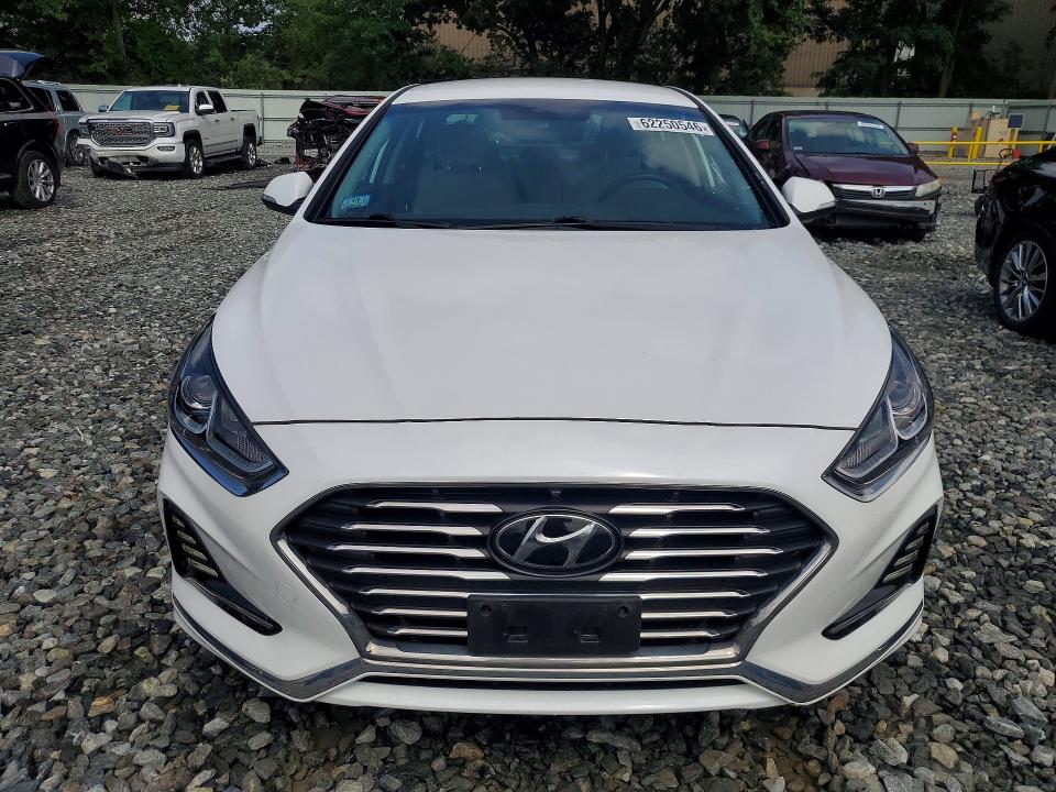 2019 Hyundai Sonata VIN KMHE14L2XKA093996 COPART salvage auction — MINOR DENT/SCRATCHES, Ma - Cert Of Title-Salvage, sold $125 on 2026-07-29 (photo 5)
