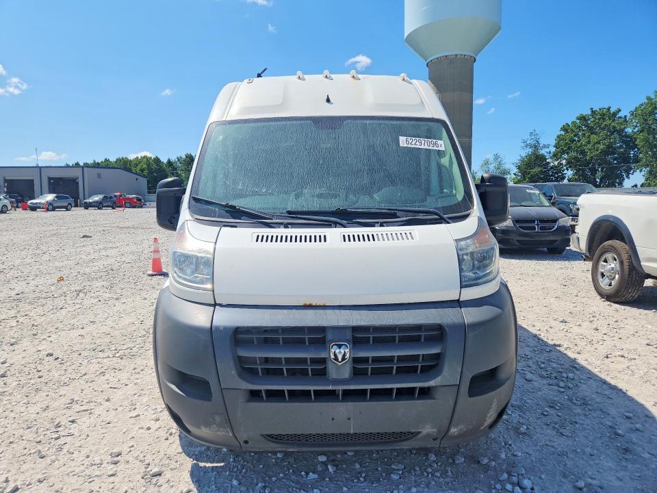 2017 Ram Promaster 2500 VIN 3C6TRVDG9HE553117 COPART salvage auction — MINOR DENT/SCRATCHES, MI - CERTIFICATE OF TITLE, sold $4,000 on 2026-09-02 (photo 5)