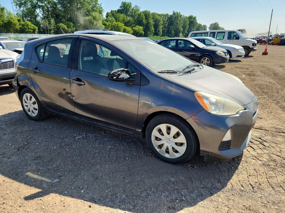 2013 Toyota VIN JTDKDTB35D1528493 COPART salvage auction — SIDE, Mi - Dealer Only Clean Title, sold $875 on 2026-07-29 (photo 4)