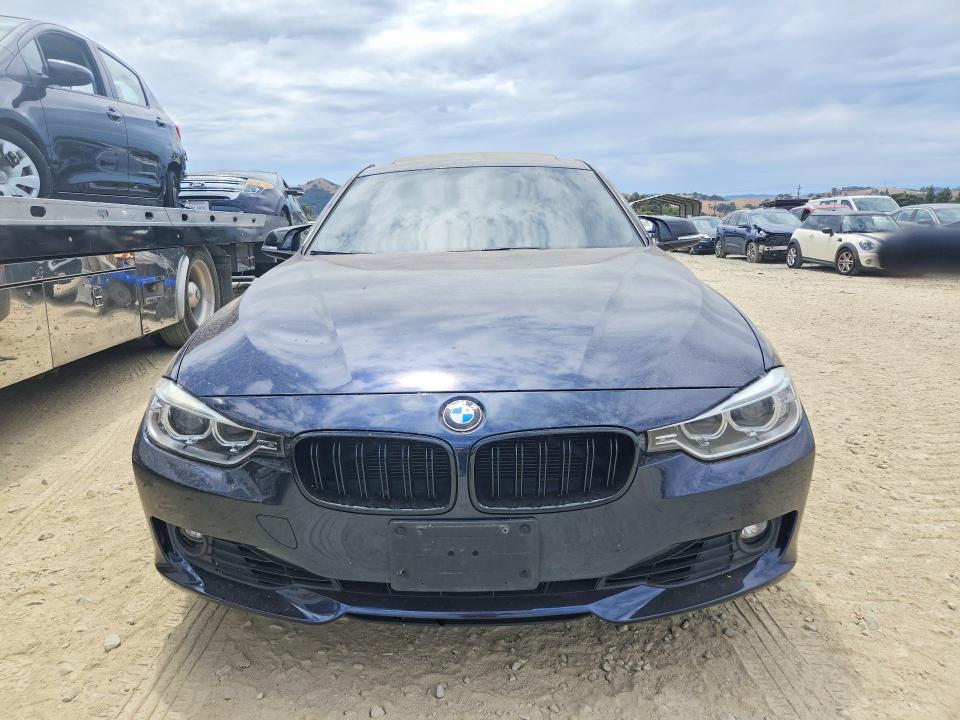 2013 BMW 3er VIN WBA3A5C52DJ461700 COPART salvage auction — SIDE, Ca - Salvage Certificate, sold $1,900 on 2026-08-18 (photo 5)
