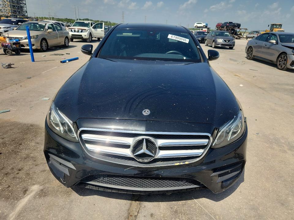 2018 Mercedes-benz E-klasse VIN WDDZF4JB6JA314668 COPART salvage auction — WATER/FLOOD, La - Cert Of Title-Salvage, sold $4,750 on 2026-08-19 (photo 5)