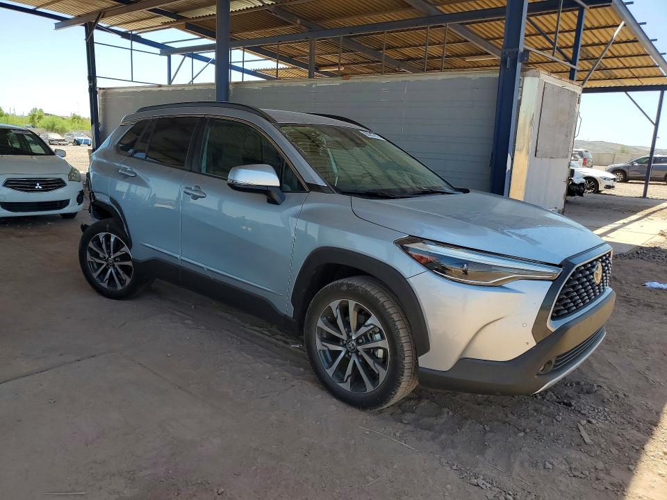 2022 Toyota Corolla cross VIN 7MUEAAAG7NV028375 COPART salvage auction — REAR END, AZ - CERT OF TITLE - SALVAGE, sold $7,200 on 2026-07-23 (photo 4)