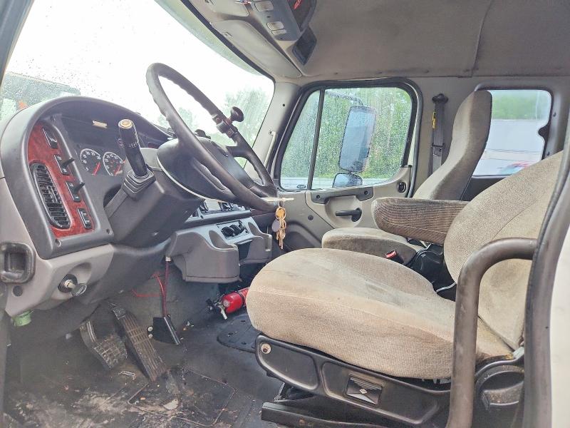 2017 Frht - freightliner VIN 1FVACWDTXHHHV7740 COPART salvage auction — UNDERCARRIAGE, WV - SALVAGE CERTIFICATE, sold $10,200 on 2026-08-19 (photo 7)