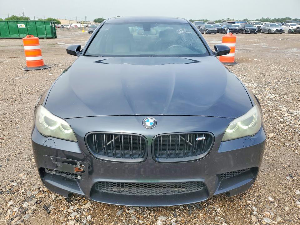 2016 BMW M5 VIN WBSFV9C55GD595740 COPART salvage auction — MINOR DENT/SCRATCHES, AZ - CERTIFICATE OF TITLE (P), sold $11,700 on 2026-07-29 (photo 5)