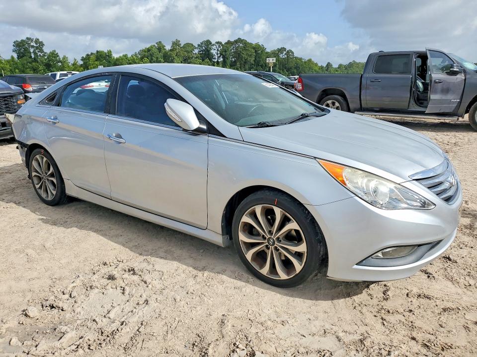 2014 Hyundai Sonata VIN 5NPEC4AB5EH814630 COPART salvage auction — REAR END, TX - SALVAGE VEHICLE TITLE (P), sold $800 on 2026-07-31 (photo 4)