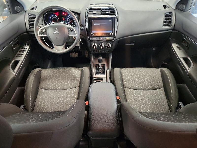 2023 Mitsubishi Rvr VIN JA4AHUAU7PU605412 COPART salvage auction — MINOR DENT/SCRATCHES, ON - PERMIT NO BRAND - UNFIT (P), sold $2,200 on 2026-07-29 (photo 8)