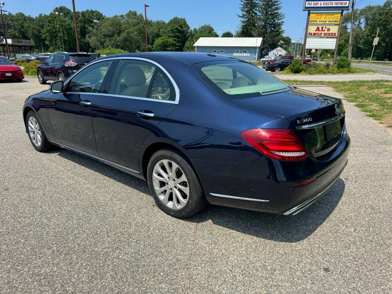 2017 Mercedes-benz E-klasse VIN WDDZF4KB4HA073220 COPART salvage auction — NORMAL WEAR, Nj - Certificate Of Title (P), sold $1,700 on 2026-08-07 (photo 4)