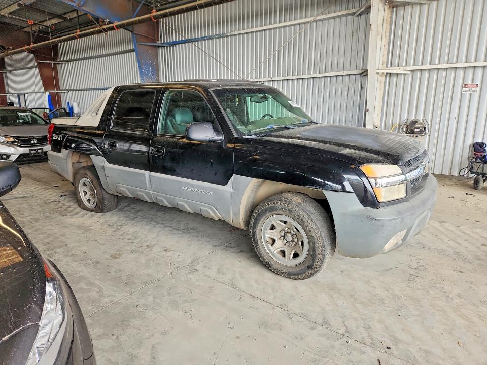 2002 Chevrolet Avalanche VIN 3GNEK13T32G121378 COPART salvage auction — REAR END, CA - DIS/DLR/EXP ONLY CLEAN TITLE, sold $125 on 2026-07-09 (photo 4)