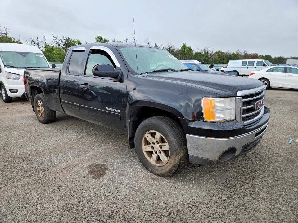 2013 Gmc SIERRA VIN 1GTR2VE77DZ404919 COPART salvage auction — MINOR DENT/SCRATCHES, Ny - Certificate Of Title, sold $1,050 on 2026-07-28 (photo 4)