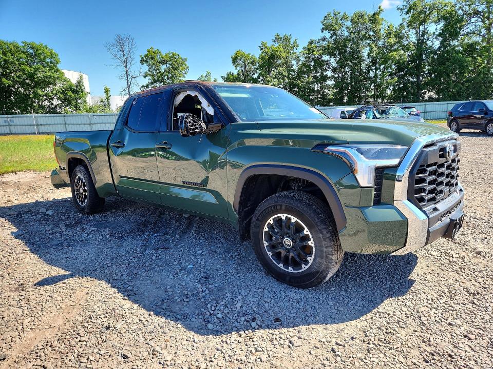 2022 Toyota Tundra VIN 5TFLA5EC2NX008545 COPART salvage auction — ROLLOVER, Ny - Mv-907A Salvage Certificate, sold $500 on 2026-07-29 (photo 4)