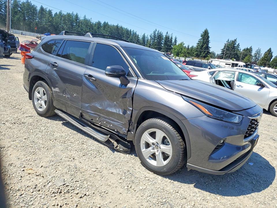 2023 Toyota Highlander VIN 5TDZARAH2PS525632 COPART salvage auction — FRONT END, WA - BILL OF SALE, sold $14,000 on 2026-07-17 (photo 4)