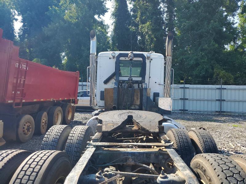 2017 Peterbilt 567 VIN 1XPCDP9X3HD444860 COPART salvage auction — Burn Engine, SC - CERT OF TITLE-SALVAGE FIRE, sold $10,400 on 2026-08-12 (photo 6)