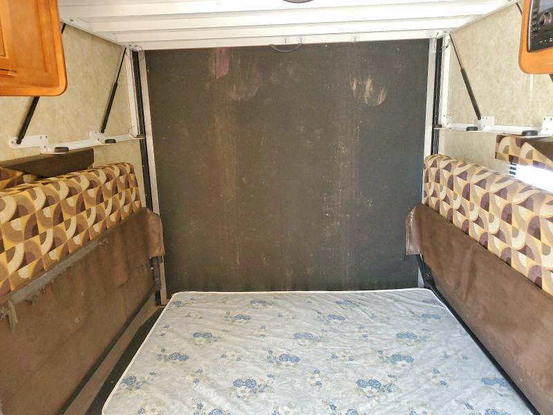 2014 Gulf stream Track & tr VIN 1NL1GTL24E1112858 COPART salvage auction — WATER/FLOOD, KY - CERT OF TITLE-SALVAGE WATER, sold $1,300 on 2026-07-23 (photo 5)