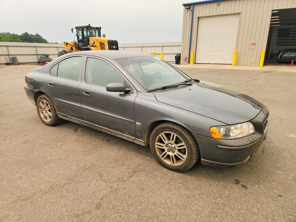 2006 Volvo S60 VIN YV1RH592762503730 COPART salvage auction — NORMAL WEAR, ME - CERTIFICATE OF TITLE, sold $325 on 2026-07-24 (photo 4)
