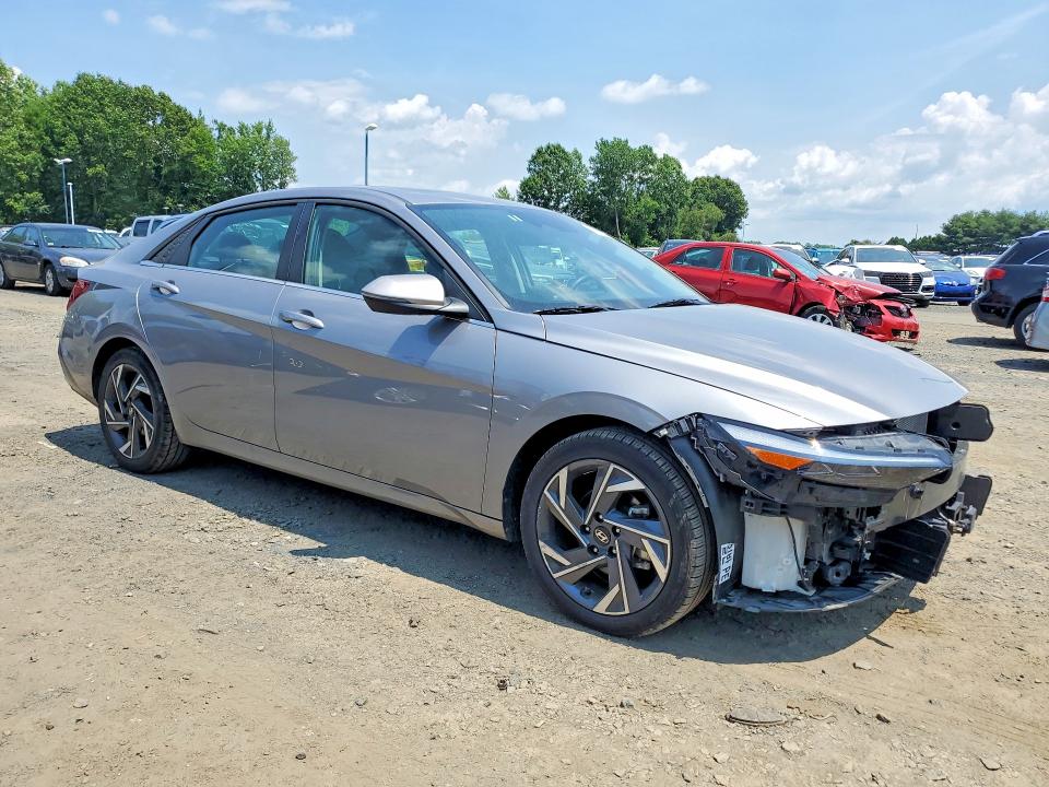 2025 Hyundai Elantra VIN KMHLP4DG4SU027071 COPART salvage auction — FRONT END, CT - CERTIFICATE OF TITLE, sold $10,300 on 2026-07-22 (photo 4)