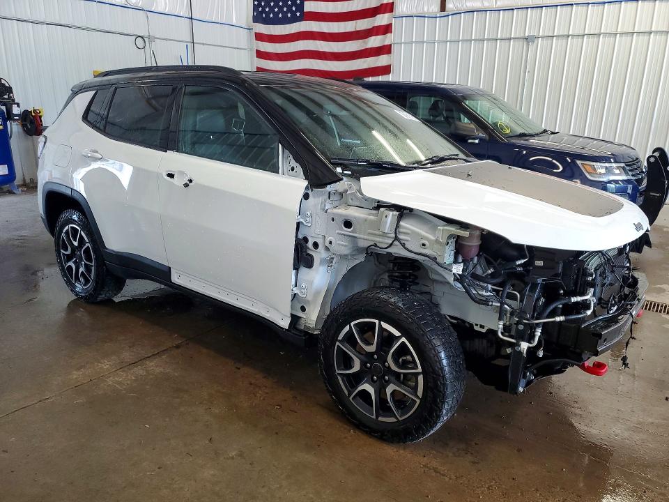 2025 Jeep Compass VIN 3C4NJDDN4ST532681 COPART salvage auction — FRONT END, Fl - Certificate Of Title, sold $9,500 on 2026-07-22 (photo 4)