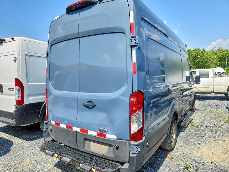 2020 Ford Transit VIN 1FTBR3X81LKB28106 COPART salvage auction — MINOR DENT/SCRATCHES, Pa - Cert Of Title, sold $9,500 on 2026-07-29 (photo 3)