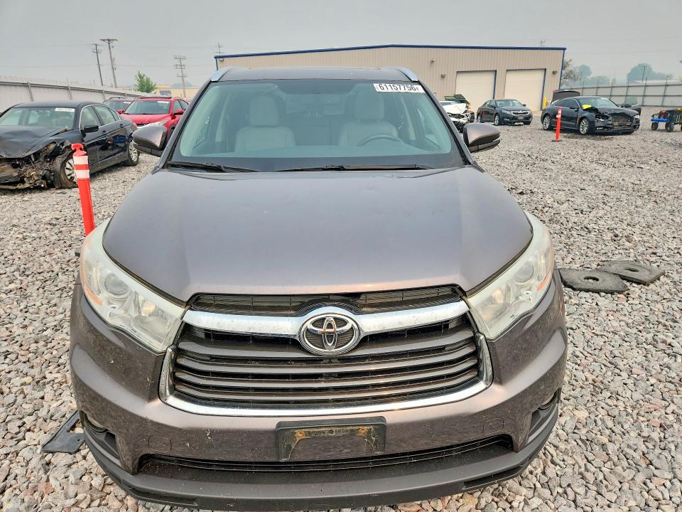 2014 Toyota Highlander VIN 5TDJKRFH1ES068778 COPART salvage auction — HAIL, Wi - Certificate Of Title, sold $175 on 2026-07-27 (photo 5)