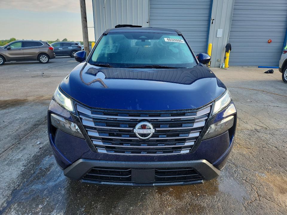 2026 Nissan Rogue VIN 5N1BT3BB5TC748614 COPART salvage auction — REAR END, Tn - Certificate Of Title (P), sold $9,800 on 2026-07-27 (photo 5)