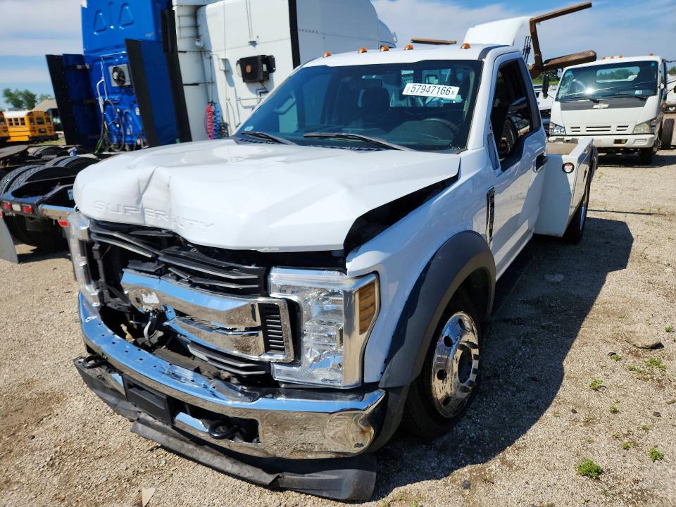 2017 Ford F450 VIN 1FDUF4HY1HEC91863 — COPART salvage auction photo