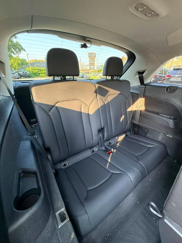 2023 Audi Q7 VIN WA1LXBF78PD011866 COPART salvage auction — MINOR DENT/SCRATCHES, Ny - Certificate Of Title (P), sold $21,300 on 2026-07-29 (photo 9)