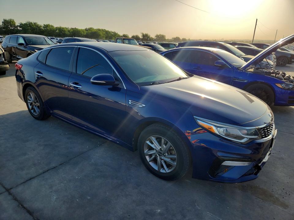 2019 Kia Optima VIN 5XXGT4L37KG364095 COPART salvage auction — FRONT END, TX - CERTIFICATE OF TITLE, sold $1,400 on 2026-07-27 (photo 4)