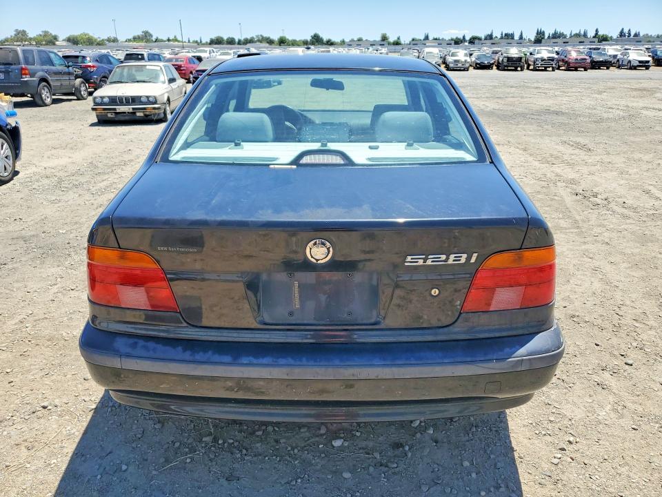 2000 BMW 5 series VIN WBADM6345YGV01618 COPART salvage auction — FRONT END, CA - DIS/DLR/EXP ONLY CLEAN TITLE, sold $150 on 2026-07-28 (photo 6)