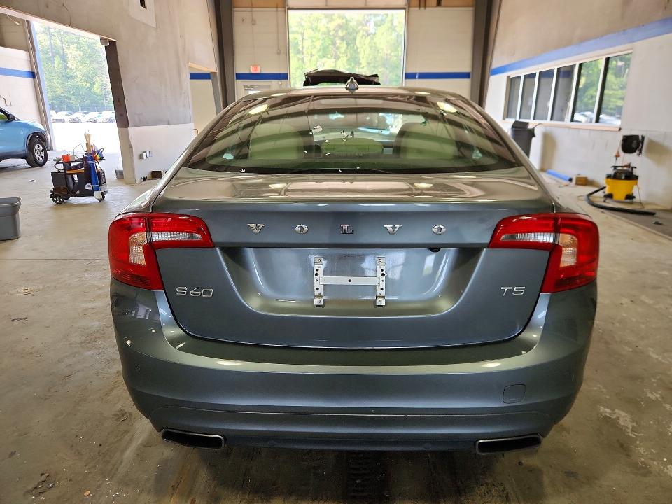 2016 Volvo S60 VIN YV126MFK5G2410423 COPART salvage auction — FRONT END, Va - Cert Of Title - Salvage, sold $350 on 2026-07-31 (photo 6)