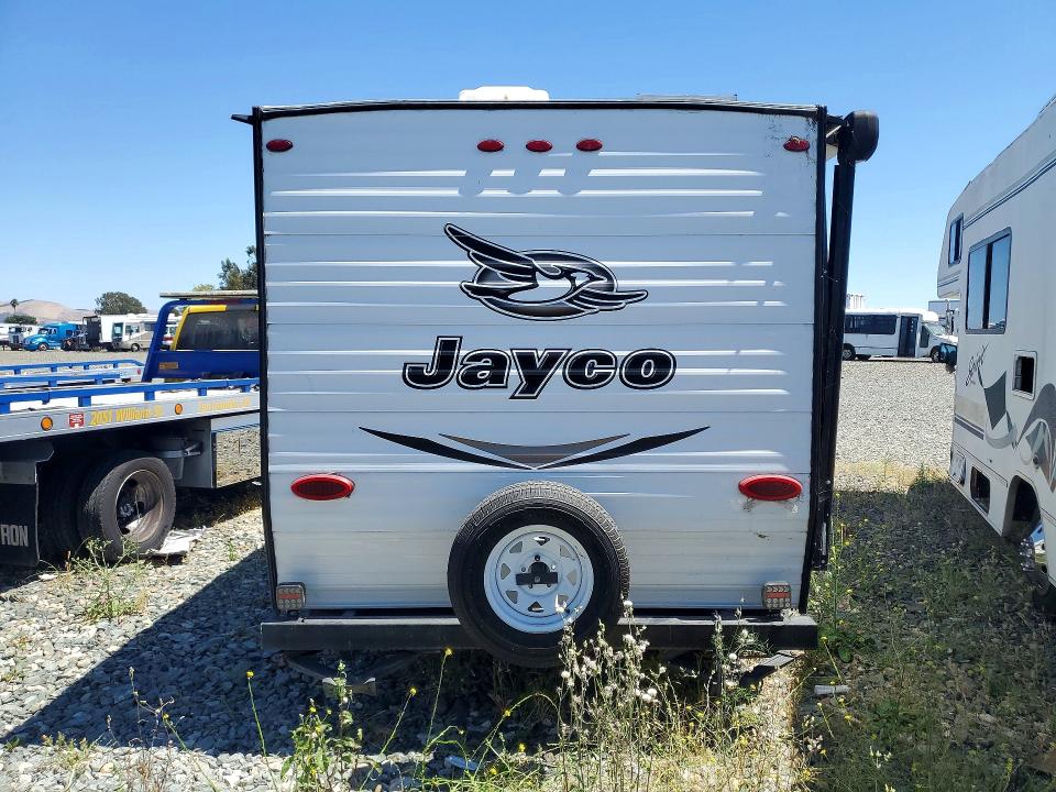 2018 Jayco Jay flight VIN 1UJBJ0AG6J77C0103 COPART salvage auction — VANDALISM, CA - SALVAGE CERTIFICATE, sold $250 on 2026-07-30 (photo 6)