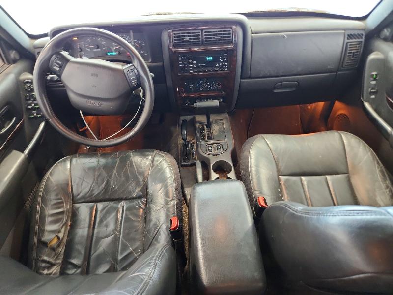 2001 Jeep Cherokee VIN 1J4FF58S11L540544 COPART salvage auction — MINOR DENT/SCRATCHES, NE - CERTIFICATE OF TITLE, sold $450 on 2026-08-18 (photo 8)