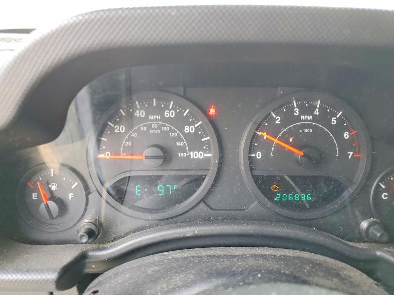 2008 Jeep Wrangler / VIN 1J8FA24108L626883 COPART salvage auction — MINOR DENT/SCRATCHES, CO - DIS/DLR/EXP ONLY CLEAN TITLE, sold $1,050 on 2026-07-09 (photo 9)