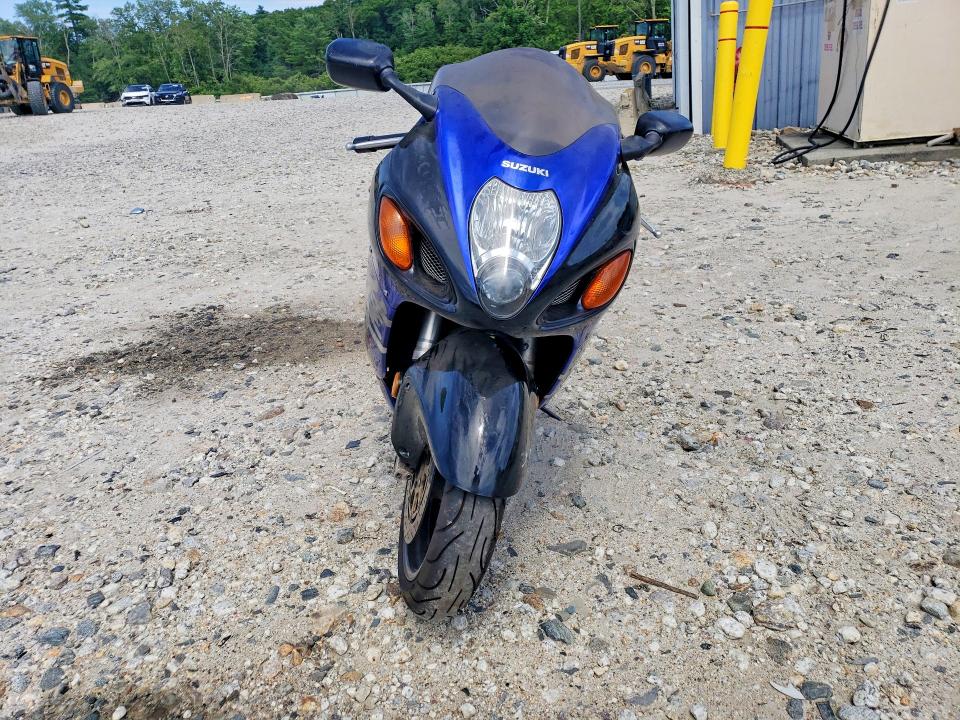 2002 Suzuki Gsx1300 r VIN JS1GW71AX22103599 COPART salvage auction — NORMAL WEAR, Ma - Certificate Of Title, sold $1,150 on 2026-07-15 (photo 2)