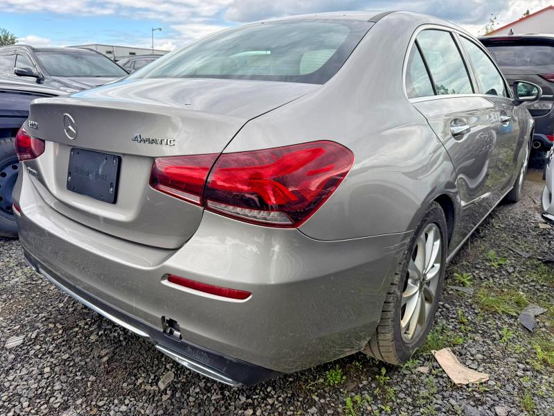 2020 Mercedes-benz A-klasse VIN WDD3G4FB3LW041996 COPART salvage auction — WATER/FLOOD, Qc - Gravement Accidente (P), sold $5,400 on 2026-08-11 (photo 4)