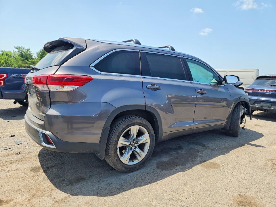 2018 Toyota Highlander VIN 5TDDZRFH0JS491645 COPART salvage auction — FRONT END, Pa - Certificate Of Salvage, sold $4,950 on 2026-07-17 (photo 3)