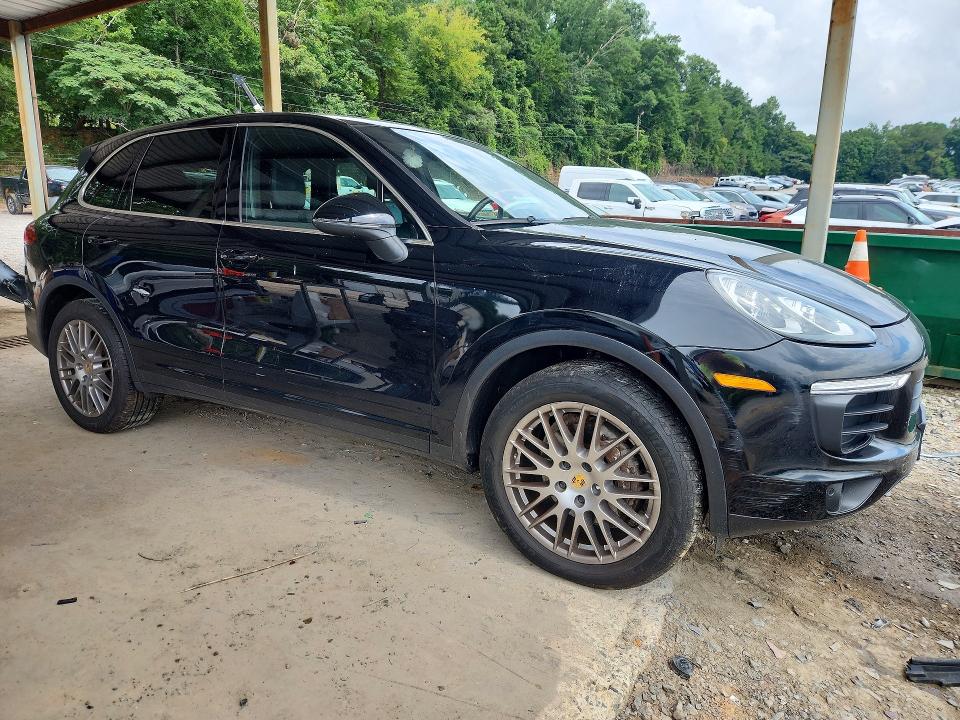 2016 Porsche Cayenne VIN WP1AA2A27GKA37928 COPART salvage auction — MINOR DENT/SCRATCHES, NY - CERTIFICATE OF TITLE (P), sold $4,100 on 2026-07-23 (photo 4)