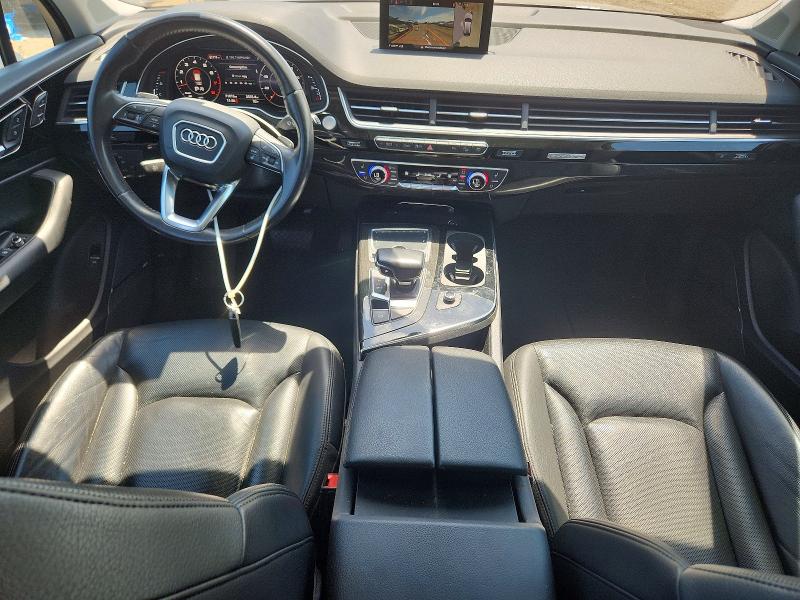 2019 Audi Q7 VIN WA1LAAF75KD040813 COPART salvage auction — MINOR DENT/SCRATCHES, IL - CERTIFICATE OF TITLE (P), sold $11,100 on 2026-07-28 (photo 8)