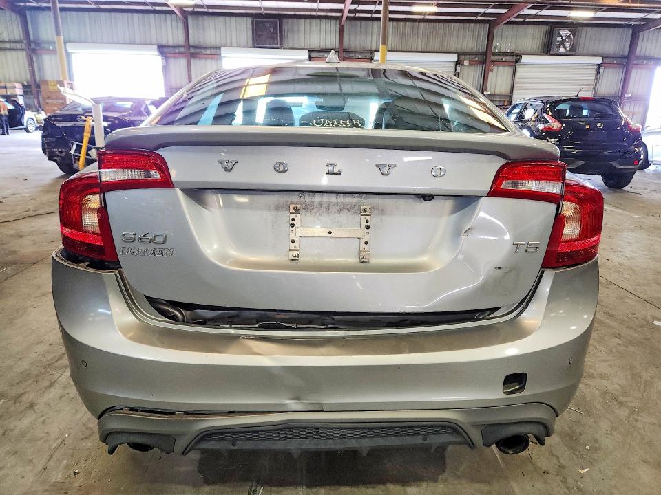 2018 Volvo VIN YV126MFL7J2450955 COPART salvage auction — REAR END, FL - CERT OF TITLE SLVG REBUILDABLE, sold $425 on 2026-07-27 (photo 6)