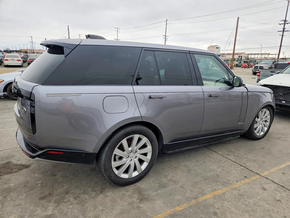 2023 Land rover RANGE ROVER VIN SALKP9FU8PA051925 COPART salvage auction — FRONT END, KS - CLEAN TITLE W/SALVAGE HISTORY, sold $59,500 on 2026-07-29 (photo 3)