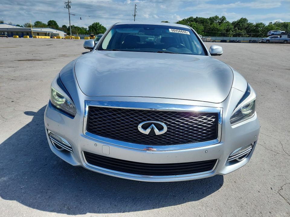2015 Infiniti Q70 VIN JN1BY1AP2FM540148 COPART salvage auction — MINOR DENT/SCRATCHES, Nc - Certificate Of Title, sold $1,050 on 2026-07-18 (photo 5)