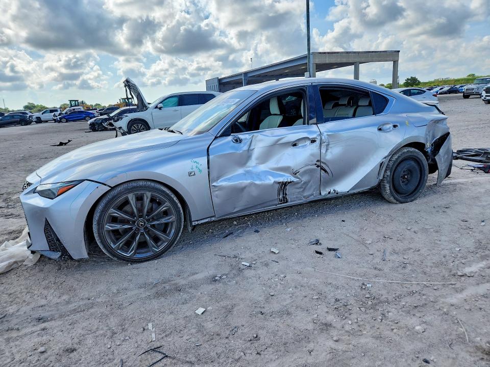 2021 Lexus Is VIN JTHGZ1B22M5037809 COPART salvage auction — SIDE, Fl - Cert Of Title Slvg Rebuildable, sold $13,500 on 2026-07-14 (photo 1)