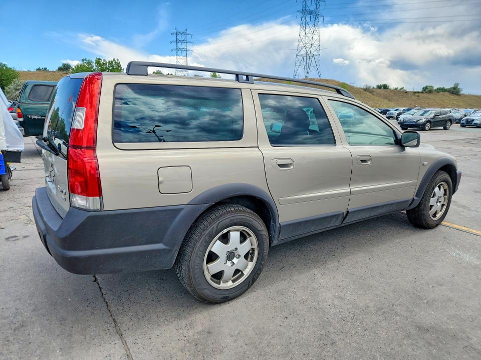 2004 Volvo Xc70 VIN YV1SZ59H441137926 COPART salvage auction — REAR END, Co - Public - Salvage Title, sold $675 on 2026-07-15 (photo 3)