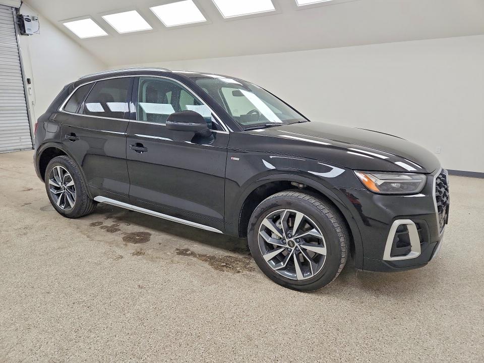 2024 Audi Q5 VIN WA1EAAFY5R2064374 COPART salvage auction — MINOR DENT/SCRATCHES, Tx - Certificate Of Title (P), sold $15,300 on 2026-07-22 (photo 4)