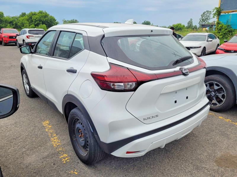 2023 Nissan Kicks VIN 3N1CP5BV8PL519229 COPART salvage auction — MINOR DENT/SCRATCHES, On - Permit No Brand - Unfit (P), sold $7,100 on 2026-07-28 (photo 3)