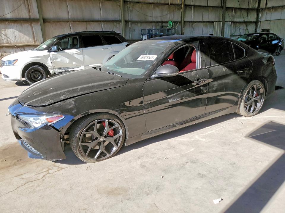 2021 Alfa romeo VIN ZARFAMBN5M7647584 COPART salvage auction — FRONT END, Az - Cert Of Title - Salvage, sold $3,900 on 2026-07-27 (photo 1)