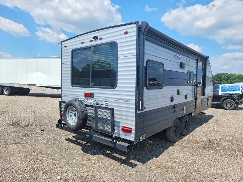 2022 Forest river VIN 5ZT2CKJB2NF002895 COPART salvage auction — Burn Interior, AL - CERT OF TITLE-PARTS ONLY SALVG, sold $1,050 on 2026-09-10 (photo 4)
