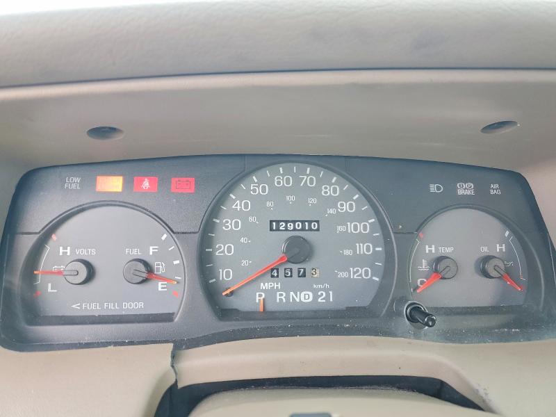 2005 Mercury Grand marquis VIN 2MEFM74W45X639611 COPART salvage auction — REAR END, Fl - Cert Of Title Slvg Rebuildable, sold $475 on 2026-07-31 (photo 9)