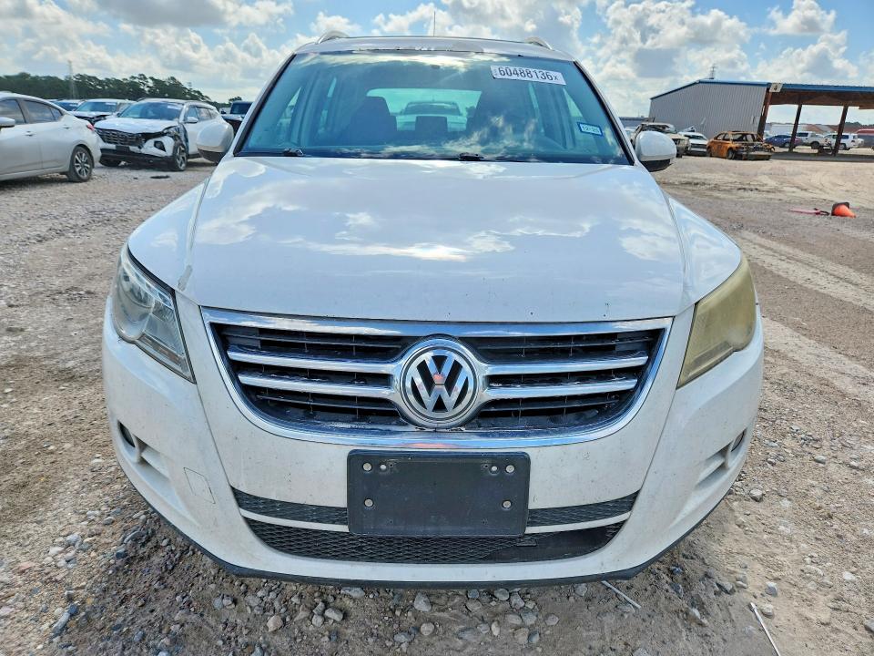 2009 Volkswagen Tiguan VIN WVGBV75N39W521811 COPART salvage auction — NORMAL WEAR, TX - CERT OF TITLE-REBUILT SALVAGE, sold $825 on 2026-07-14 (photo 5)