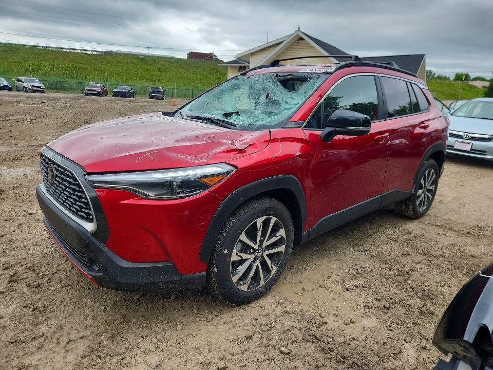 2025 Toyota Corolla cross VIN 7MUEAAAG6SV134604 COPART salvage auction — FRONT END, OH - CERT OF TITLE-SALVAGE, sold $2,000 on 2026-07-29 (photo 1)