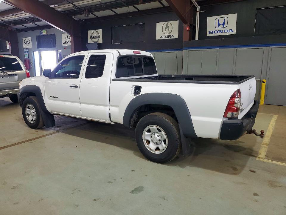 2011 Toyota Tacoma VIN 5TFUU4ENXBX015570 COPART salvage auction — MINOR DENT/SCRATCHES, CT - CERTIFICATE OF TITLE (P), sold $6,100 on 2026-07-27 (photo 2)