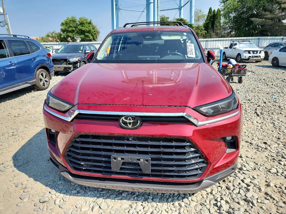 2024 Toyota Highlander VIN 5TDAAAB58RS016361 COPART salvage auction — VANDALISM, AZ - CERT OF TITLE - SALVAGE, sold $14,100 on 2026-07-29 (photo 5)